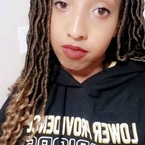 Meet your Posher, Carlisa